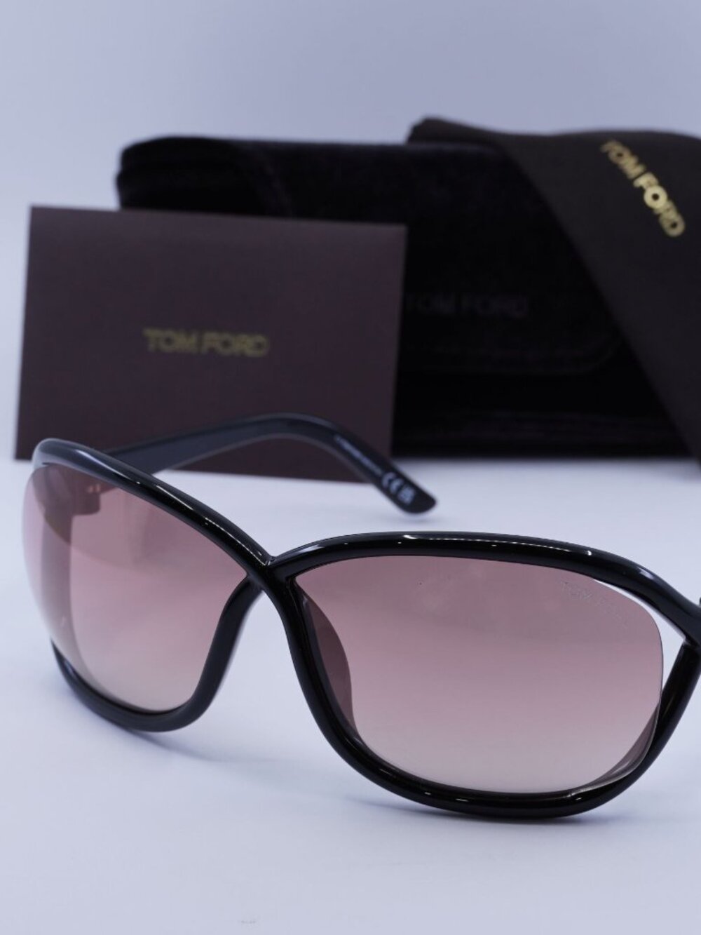 Tom Ford FT1069 01Z Fernanda Geometric Sunglasses - Black / Violet
